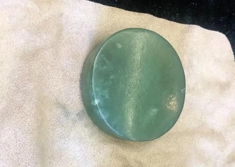 How to achieve quality results when polishing jade?